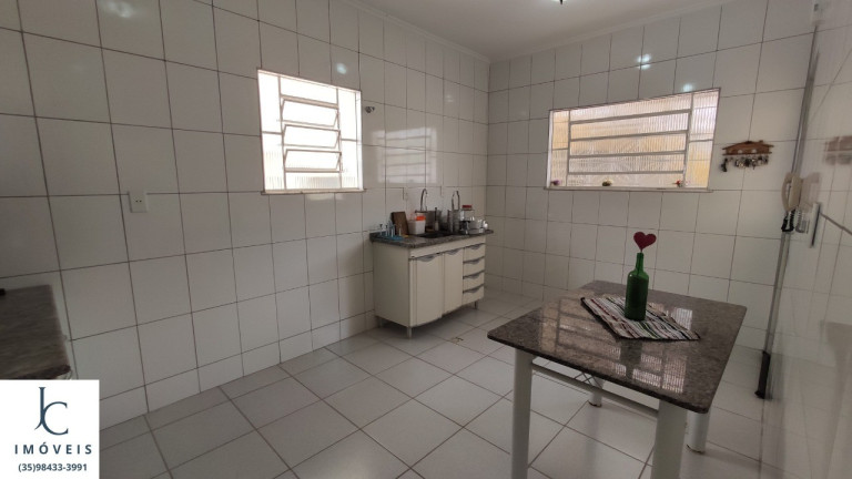 Imagem Casa com 3 Quartos à Venda, 178 m² em Centro - São Lourenço Imagem Casa com 3 Quartos à Venda, 178 m² em Centro - São Lourenço