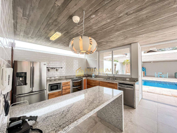 Imagem Sobrado com 5 Quartos à Venda, 388 m² em Guaecá - São Sebastião