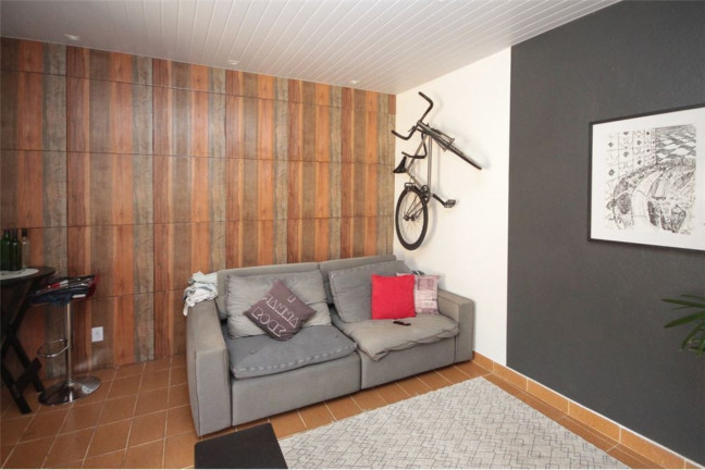 Imagem Casa com 4 Quartos à Venda, em Cambuci - São Paulo Imagem Casa com 4 Quartos à Venda, em Cambuci - São Paulo