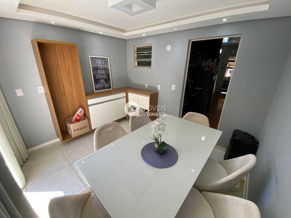 Imagem Casa com 2 Quartos à Venda, 56 m² Imagem Casa com 2 Quartos à Venda, 56 m²