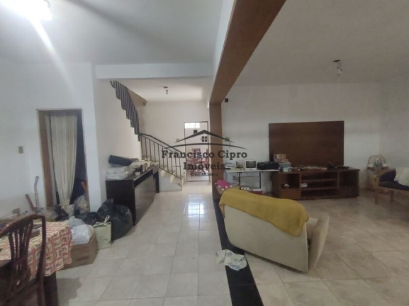 Imagem Sobrado com 2 Quartos à Venda, 200 m² em Jardim Do Vale - Guaratinguetá Imagem Sobrado com 2 Quartos à Venda, 200 m² em Jardim Do Vale - Guaratinguetá