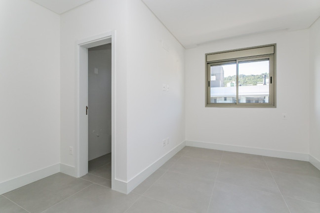 Imagem Imóvel com 2 Quartos à Venda, em Córrego Grande - Florianópolis Imagem Imóvel com 2 Quartos à Venda, em Córrego Grande - Florianópolis