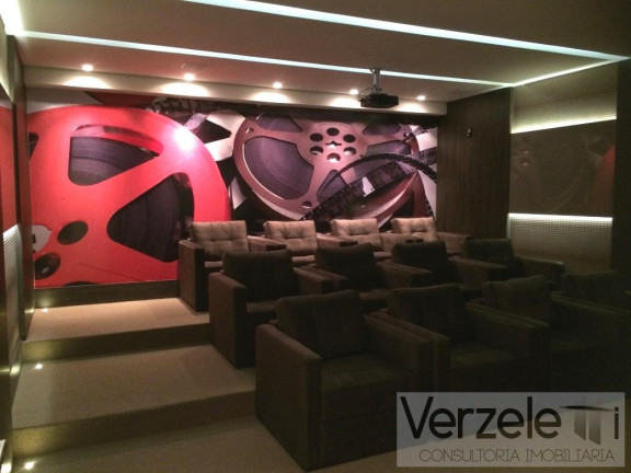 Imagem Apartamento com 4 Quartos à Venda, 140 m² em Centro - Balneário Camboriú