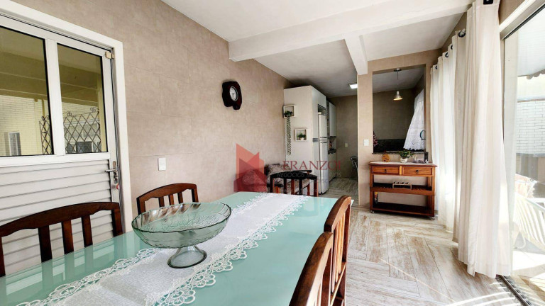 Imagem Casa com 4 Quartos à Venda, 180 m² em São Judas - Itajaí Imagem Casa com 4 Quartos à Venda, 180 m² em São Judas - Itajaí