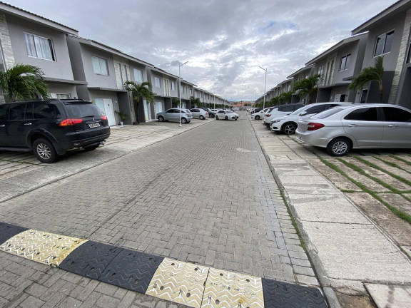Imagem Casa com 3 Quartos à Venda, 70 m² em Parque Santa Maria - Fortaleza Imagem Casa com 3 Quartos à Venda, 70 m² em Parque Santa Maria - Fortaleza