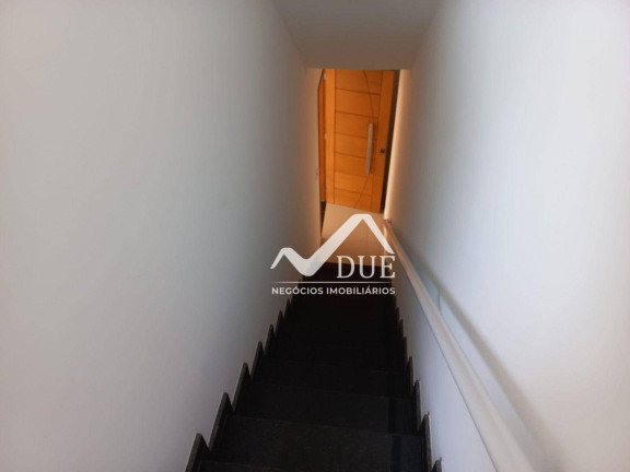 Imagem Casa de Vila com 3 Quartos à Venda, 110 m² em Embaré - Santos