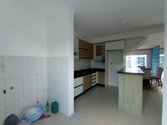 Imagem Sobrado com 2 Quartos à Venda, 110 m² em Areias - Camboriú Imagem Sobrado com 2 Quartos à Venda, 110 m² em Areias - Camboriú