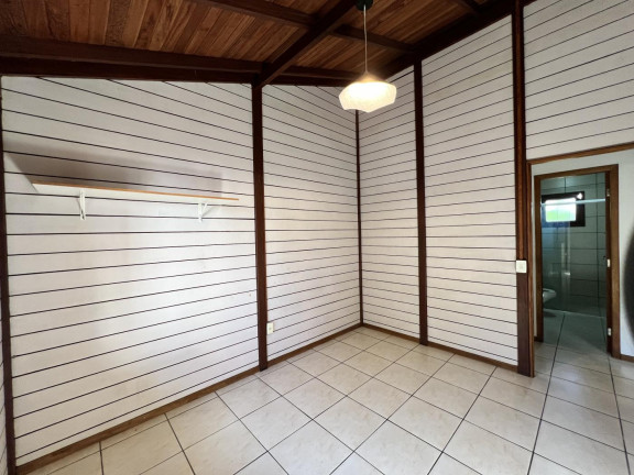 Imagem Casa com 3 Quartos à Venda, 105 m² em São João Do Rio Vermelho - Florianópolis Imagem Casa com 3 Quartos à Venda, 105 m² em São João Do Rio Vermelho - Florianópolis