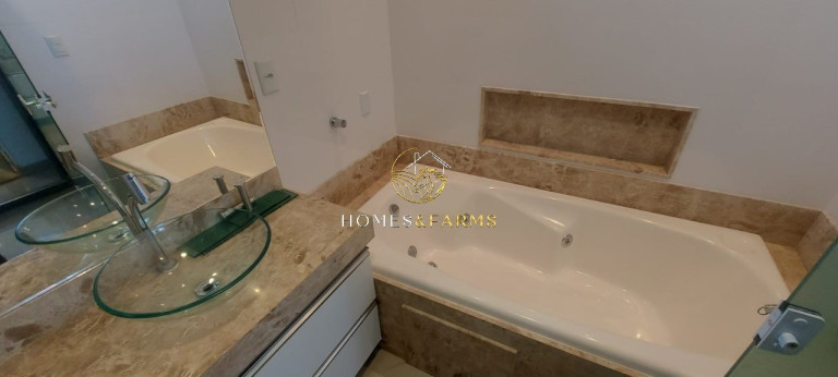 Imagem Casa com 3 Quartos para Alugar,  em Condomínio Do Lago - Goiânia