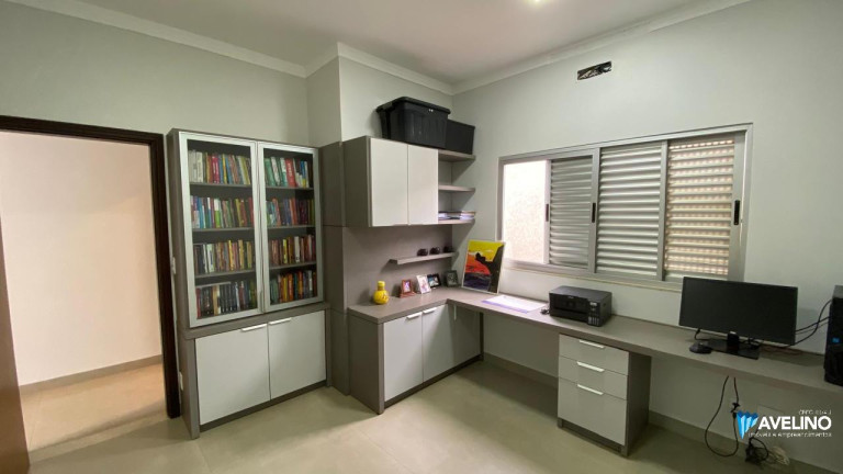 Imagem Sobrado com 9 Quartos à Venda, 345 m² em Ecoville - Dourados