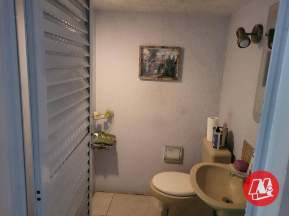 Imagem Casa com 4 Quartos à Venda, 207 m² em Rio Branco - Porto Alegre Imagem Casa com 4 Quartos à Venda, 207 m² em Rio Branco - Porto Alegre