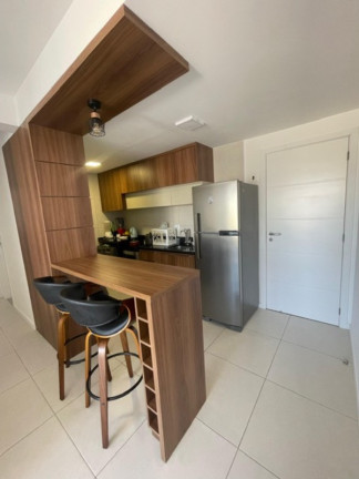 Imagem Imóvel com 2 Quartos à Venda, 66 m² em Barra - Salvador Imagem Imóvel com 2 Quartos à Venda, 66 m² em Barra - Salvador