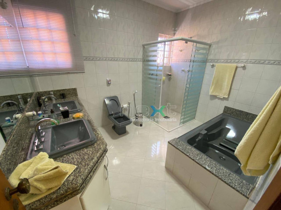 Imagem Sobrado com 3 Quartos à Venda, 550 m² em Jardim Autonomista - Campo Grande Imagem Sobrado com 3 Quartos à Venda, 550 m² em Jardim Autonomista - Campo Grande
