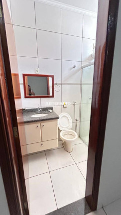 Imagem Casa com 3 Quartos à Venda, 270 m² Imagem Casa com 3 Quartos à Venda, 270 m²