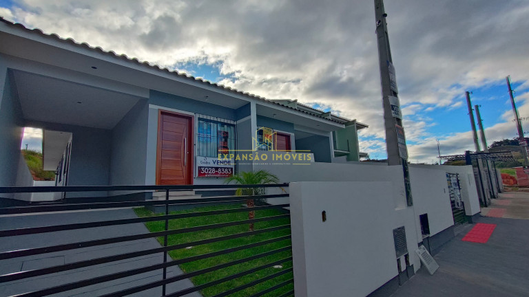 Casa com 3 Quartos à Venda, 100 m² em Sertão Do Maruim - São José