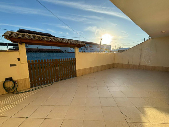 Imagem Casa com 2 Quartos para Alugar, 200 m² em Centro - Araruama