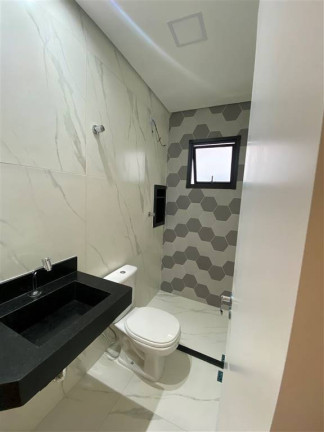 Imagem Sobrado com 3 Quartos à Venda, 117 m² em Tupi - Praia Grande
