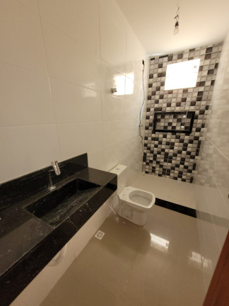 Imagem Casa com 3 Quartos à Venda, 90 m²