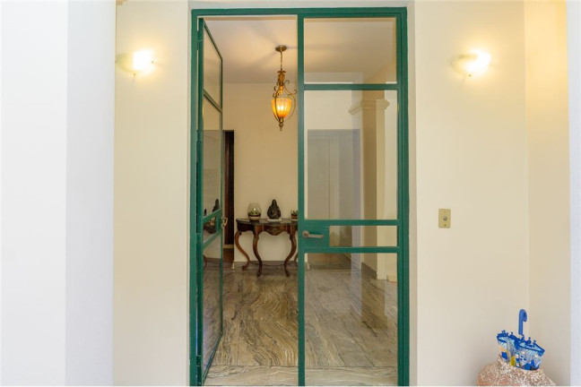 Imagem Casa com 5 Quartos à Venda, em Jardim Das Bandeiras - São Paulo Imagem Casa com 5 Quartos à Venda, em Jardim Das Bandeiras - São Paulo