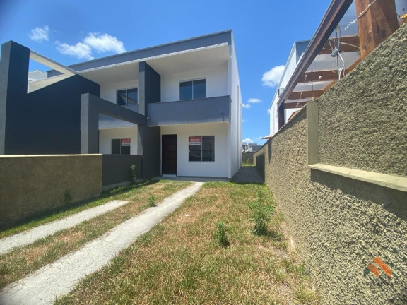 Imagem Casa com 2 Quartos à Venda, 92 m²