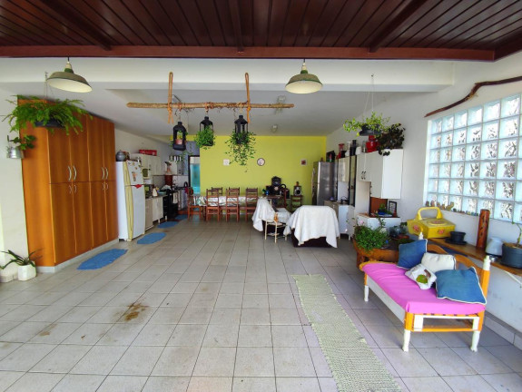 Imagem Casa com 4 Quartos à Venda, 235 m² em Portão - Curitiba Imagem Casa com 4 Quartos à Venda, 235 m² em Portão - Curitiba
