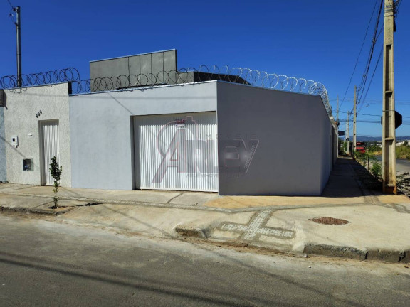 Imagem Casa com 2 Quartos à Venda, 100 m² em Jaraguá - Montes Claros Imagem Casa com 2 Quartos à Venda, 100 m² em Jaraguá - Montes Claros