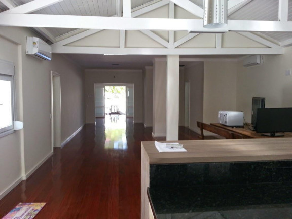 Imagem Casa com 4 Quartos à Venda, 350 m² em Cachoeira Do Bom Jesus - Florianópolis Imagem Casa com 4 Quartos à Venda, 350 m² em Cachoeira Do Bom Jesus - Florianópolis