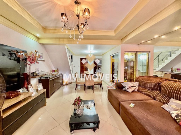 Imagem Casa com 4 Quartos à Venda, 198 m² em São Brás - Belém Imagem Casa com 4 Quartos à Venda, 198 m² em São Brás - Belém