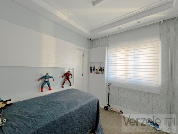 Imagem Apartamento com 3 Quartos à Venda, 144 m² em Centro