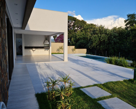 Imagem Casa com 5 Quartos à Venda, 348 m² em Medeiros - Jundiaí Imagem Casa com 5 Quartos à Venda, 348 m² em Medeiros - Jundiaí