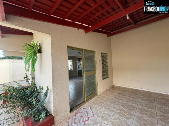 Imagem Casa com 3 Quartos à Venda, 326 m² em Setor Bueno - Goiânia Imagem Casa com 3 Quartos à Venda, 326 m² em Setor Bueno - Goiânia