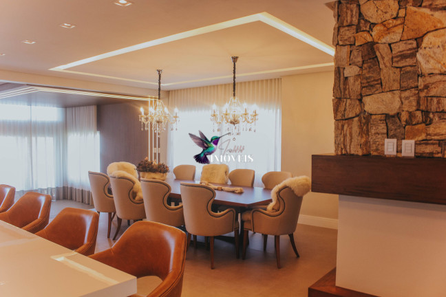 Imagem Casa com 6 Quartos à Venda, 568 m² em Centro - Canela Imagem Casa com 6 Quartos à Venda, 568 m² em Centro - Canela