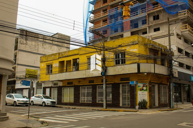 Imagem Imóvel Comercial à Venda, 195 m² em Centro - Santa Maria Imagem Imóvel Comercial à Venda, 195 m² em Centro - Santa Maria