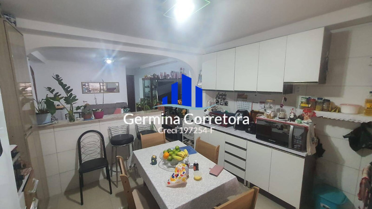 Imagem Casa com 4 Quartos à Venda, 200 m² em Jardim Santa Brígida - Carapicuíba Imagem Casa com 4 Quartos à Venda, 200 m² em Jardim Santa Brígida - Carapicuíba