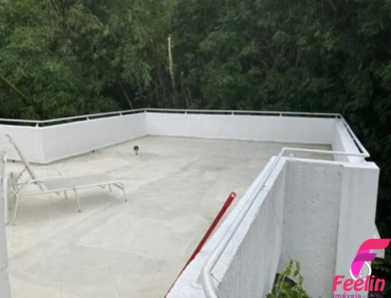 Imagem Casa com 3 Quartos à Venda, 390 m² em Lagoa Da Conceição - Florianópolis Imagem Casa com 3 Quartos à Venda, 390 m² em Lagoa Da Conceição - Florianópolis