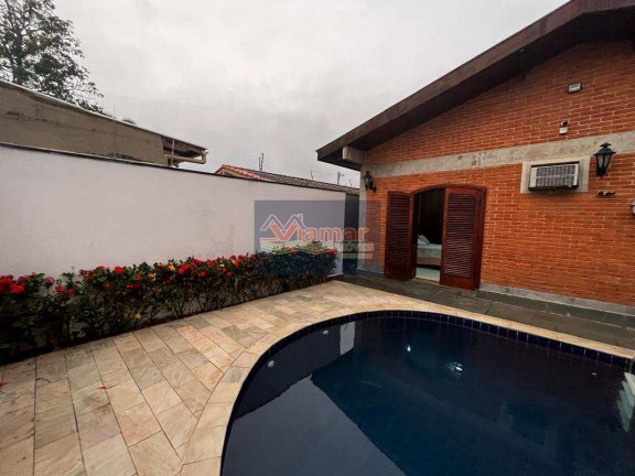Imagem Casa com 3 Quartos à Venda, 350 m² em Jardim Virgínia - Guarujá Imagem Casa com 3 Quartos à Venda, 350 m² em Jardim Virgínia - Guarujá
