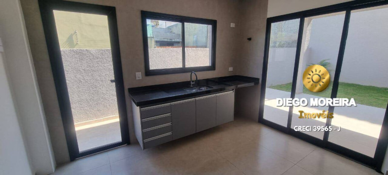 Imagem Casa com 3 Quartos à Venda, 125 m² em Recreio Maristela - Atibaia Imagem Casa com 3 Quartos à Venda, 125 m² em Recreio Maristela - Atibaia