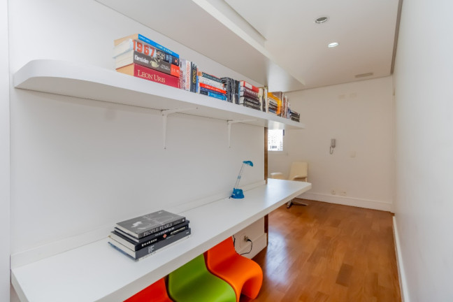 Imagem Apartamento com 3 Quartos à Venda, 184 m² em Real Parque - São Paulo Imagem Apartamento com 3 Quartos à Venda, 184 m² em Real Parque - São Paulo