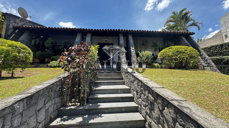 Imagem Casa com 4 Quartos à Venda, 311 m² em Pechincha - Rio De Janeiro Imagem Casa com 4 Quartos à Venda, 311 m² em Pechincha - Rio De Janeiro