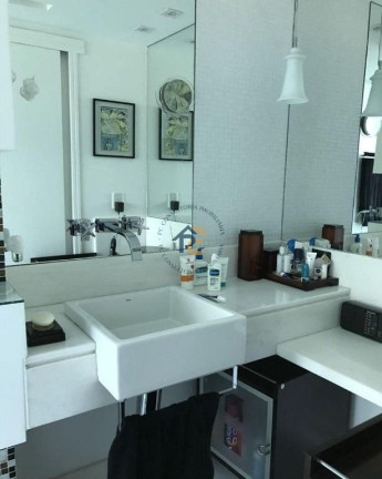 Imagem Casa com 4 Quartos à Venda, 735 m² em Piratininga - Niterói Imagem Casa com 4 Quartos à Venda, 735 m² em Piratininga - Niterói