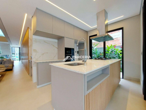 Imagem Casa com 6 Quartos à Venda, 391 m² em Riviera Módulo 16 - Bertioga Imagem Casa com 6 Quartos à Venda, 391 m² em Riviera Módulo 16 - Bertioga