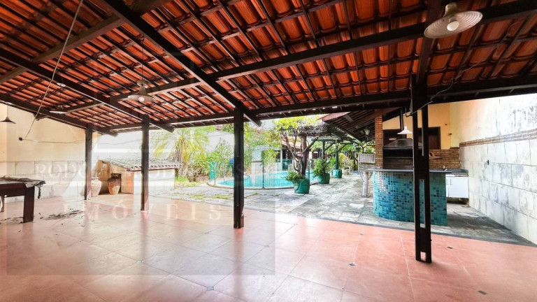 Imagem Casa com 8 Quartos à Venda, 650 m² em Cidade Dos Funcionários - Fortaleza Imagem Casa com 8 Quartos à Venda, 650 m² em Cidade Dos Funcionários - Fortaleza