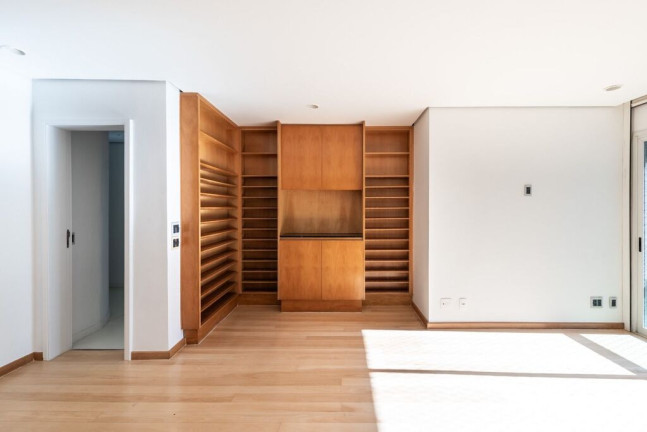 Imagem Imóvel com 3 Quartos à Venda, 629 m² em Jardim Paulista - São Paulo Imagem Imóvel com 3 Quartos à Venda, 629 m² em Jardim Paulista - São Paulo