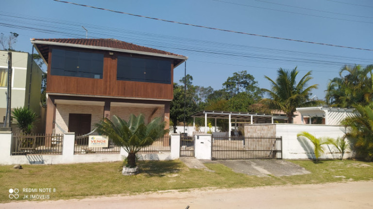 Imagem Sobrado com 4 Quartos para Temporada, 350 m² em Balneário Mariluz - Itapoá Imagem Sobrado com 4 Quartos para Temporada, 350 m² em Balneário Mariluz - Itapoá
