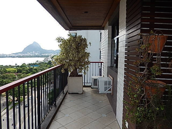 Imagem Cobertura com 2 Quartos à Venda, em Humaitá - Rio De Janeiro Imagem Cobertura com 2 Quartos à Venda, em Humaitá - Rio De Janeiro