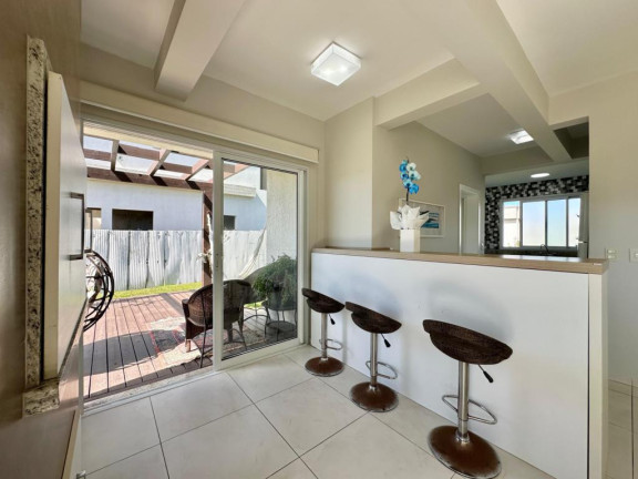 Imagem Casa com 3 Quartos à Venda, 197 m² em Dubai - Capao Da Canoa Imagem Casa com 3 Quartos à Venda, 197 m² em Dubai - Capao Da Canoa