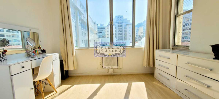 Imagem Apartamento com 4 Quartos à Venda, 170 m² em Copacabana - Rio De Janeiro Imagem Apartamento com 4 Quartos à Venda, 170 m² em Copacabana - Rio De Janeiro