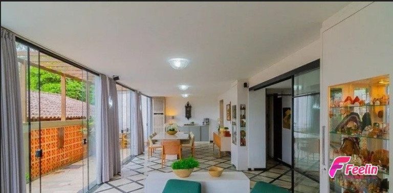 Imagem Casa com 4 Quartos à Venda, 184 m² em Agronômica - Florianópolis Imagem Casa com 4 Quartos à Venda, 184 m² em Agronômica - Florianópolis