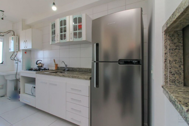 Imagem Imóvel com 2 Quartos à Venda, 56 m² em Cavalhada - Porto Alegre Imagem Imóvel com 2 Quartos à Venda, 56 m² em Cavalhada - Porto Alegre