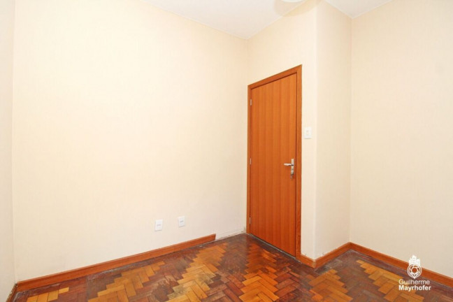 Imagem Imóvel com 2 Quartos à Venda, 79 m² em Santa Cecília - Porto Alegre Imagem Imóvel com 2 Quartos à Venda, 79 m² em Santa Cecília - Porto Alegre